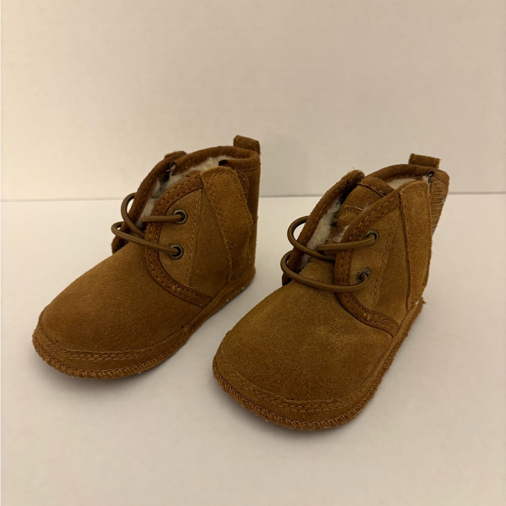 UGG Baby Neumel Boots Chestnut, Size 02/03. New Never Worn